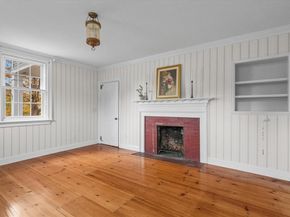 285 Main Street, Groveland MA 01834