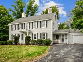 285 Main Street, Groveland MA 01834