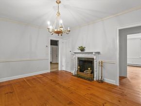 285 Main Street, Groveland MA 01834