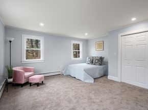 78 Pleasant St, Grafton MA 01519