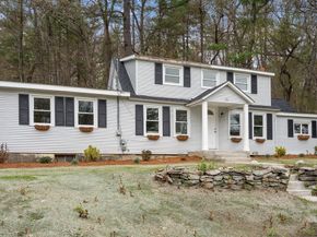 78 Pleasant St, Grafton MA 01519