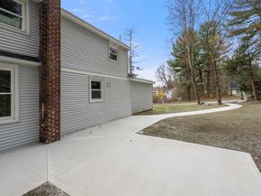 78 Pleasant St, Grafton MA 01519