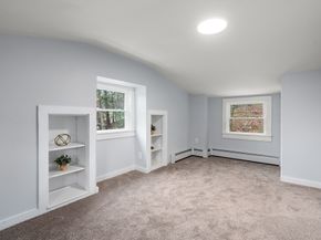 78 Pleasant St, Grafton MA 01519