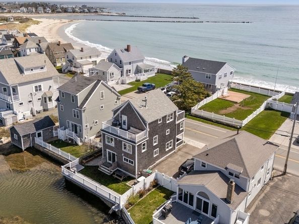 113 Bay Avenue, Marshfield MA 02050