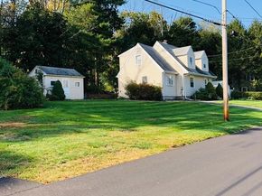 14 Elmwood Dr, Northborough MA 01532