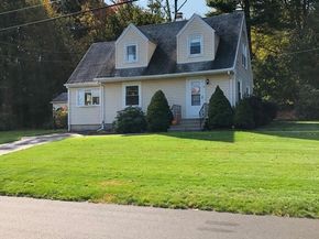 14 Elmwood Dr, Northborough MA 01532