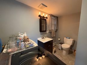 14 Elmwood Dr, Northborough MA 01532