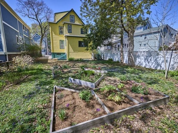 30 Brookford St, Cambridge MA 02140
