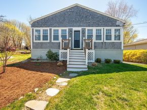 27 Gee Avenue, Gloucester MA 01930
