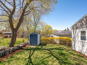 27 Gee Avenue, Gloucester MA 01930
