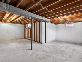 13 Hamilton Rd, Northborough MA 01532