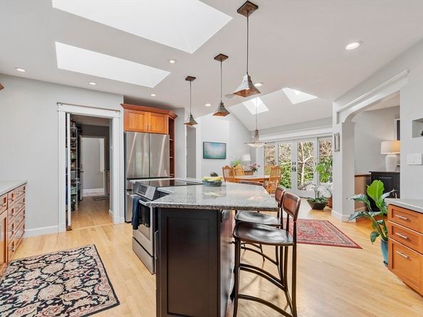 343 Holden Wood Rd, Concord MA 01742