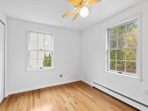 11 Revolution Dr, Leominster MA 01453