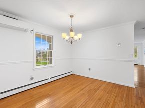 11 Revolution Dr, Leominster MA 01453