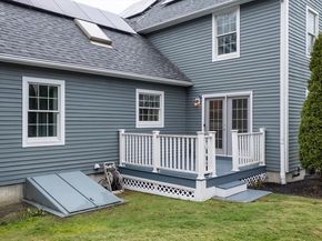 11 Revolution Dr, Leominster MA 01453