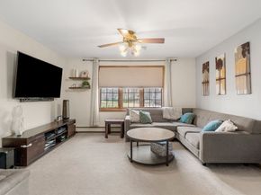 4 Dorianna Cir, Shrewsbury MA 01545