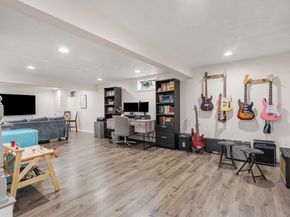 4 Dorianna Cir, Shrewsbury MA 01545