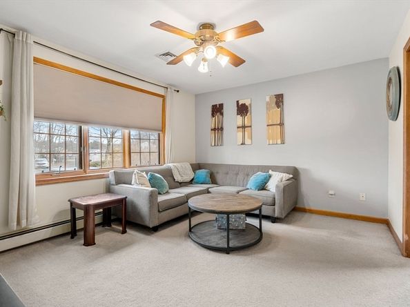 4 Dorianna Cir, Shrewsbury MA 01545