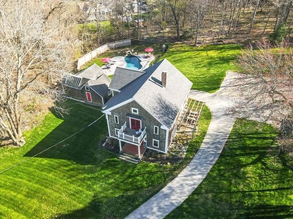 23 Old Oaken Bucket Rd, Scituate MA 02066