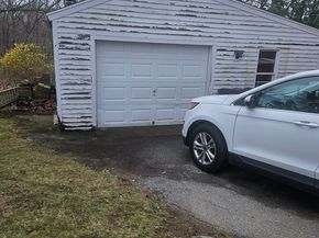 13 Spring Hill Rd, Newbury MA 01922