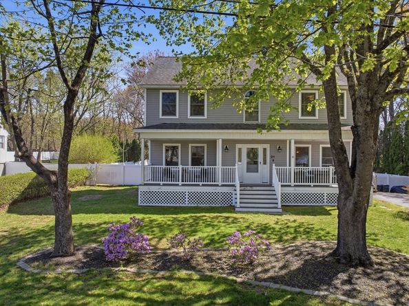 21 Bedford Drive, Grafton MA 01536