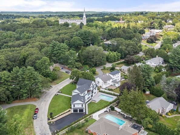55 Crestview Rd, Belmont MA 02478
