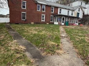 8 School St, Fitchburg MA 01420