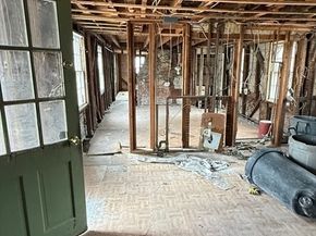 8 School St, Fitchburg MA 01420