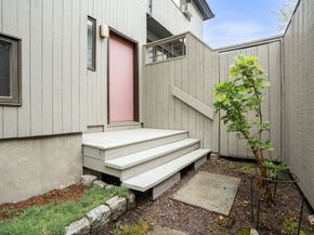 99-101 Larch Rd 99, Cambridge MA 02138