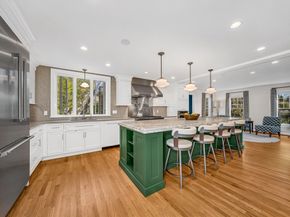 18 Ocean Ave, Newburyport MA 01950