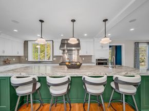 18 Ocean Ave, Newburyport MA 01950