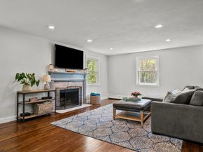 541 Flagg Hill Rd, Boxborough MA 01719