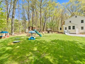 541 Flagg Hill Rd, Boxborough MA 01719