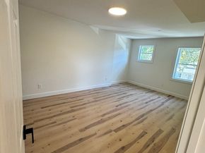 605 Millbury St, Worcester MA 01604