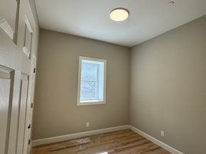 605 Millbury St, Worcester MA 01604