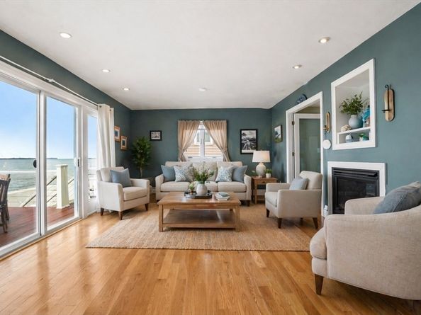 706 Sea St, Quincy MA 02169
