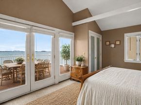 706 Sea St, Quincy MA 02169
