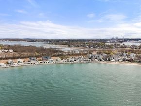 706 Sea St, Quincy MA 02169
