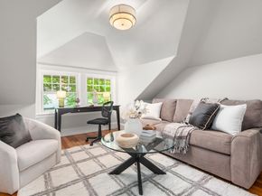799 Commonwealth Avenue, Newton MA 02459