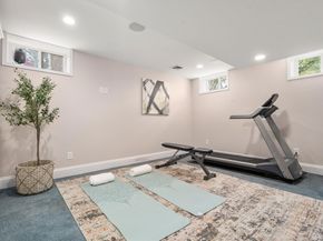 799 Commonwealth Avenue, Newton MA 02459