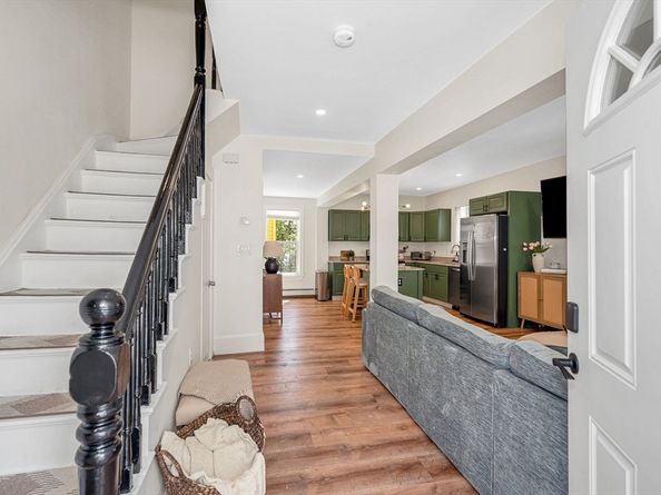 1 Ravine Terrace 1, Melrose MA 02176