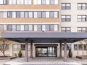 6 Whittier Place 4N, Boston MA 02114