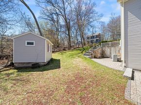 6 Fairlawn, Burlington MA 01803