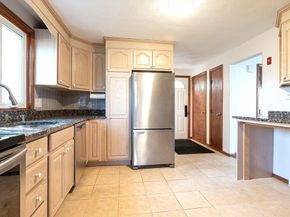 2 Marigold Ave, Wellesley MA 02482