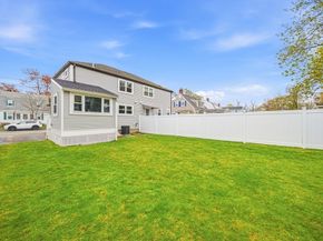 30 Arnold St 30, Quincy MA 02169