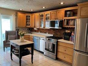 131 H St, Boston MA 02127