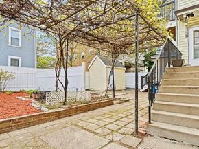 29 Hanson St 1, Somerville MA 02143