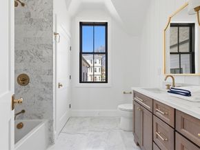 847 E 5th St 2, Boston MA 02127