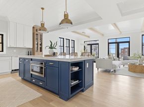 847 E 5th St 2, Boston MA 02127