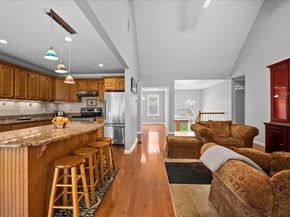 37 Dupuis Ave, Worcester MA 01604